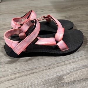 TEVA Original Universal Strappy Sandal Tie Dye Pink Woman’s Size 9